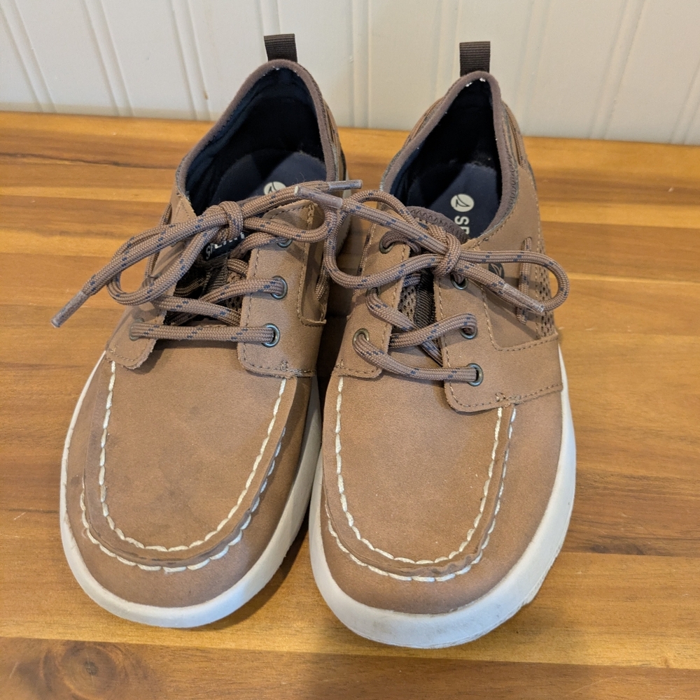 Brown Sperry Boat Shoes